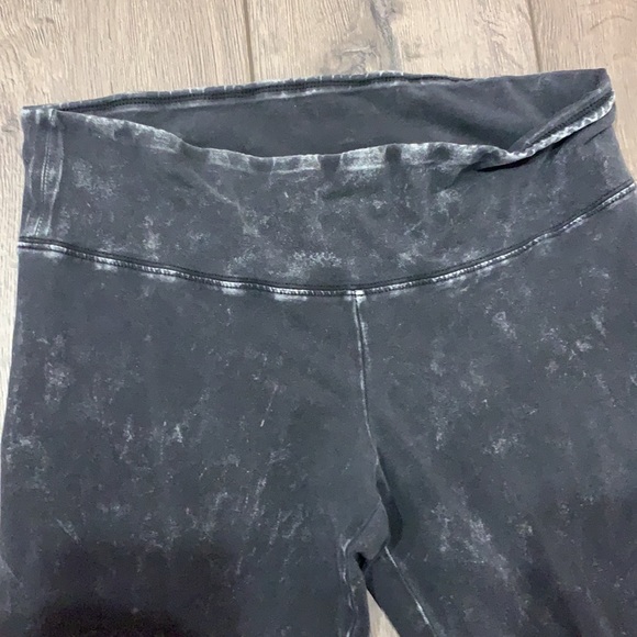 Comfortable patterned leggings - Picture 2 of 2